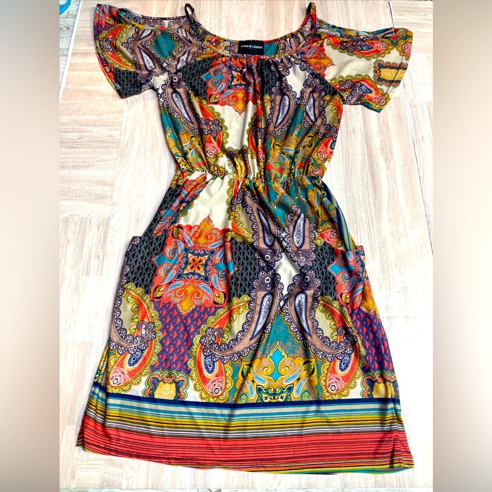 Jennifer Lauren Size Small Open Shoulder Short Sleeve Dress Elastic Waist